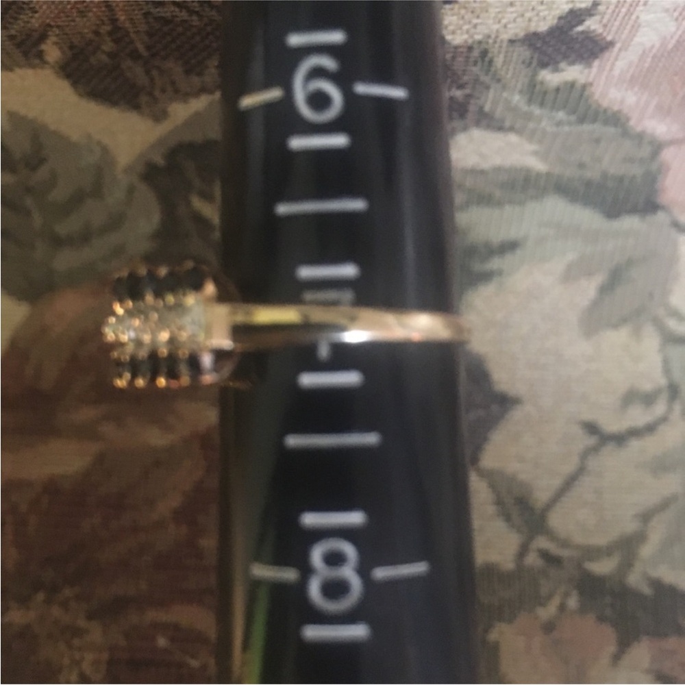 Sapphire & diamond 10k gold ring - Picture 2 of 9